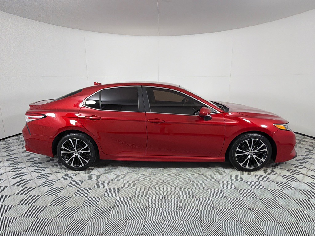 2020 Toyota Camry Image 4