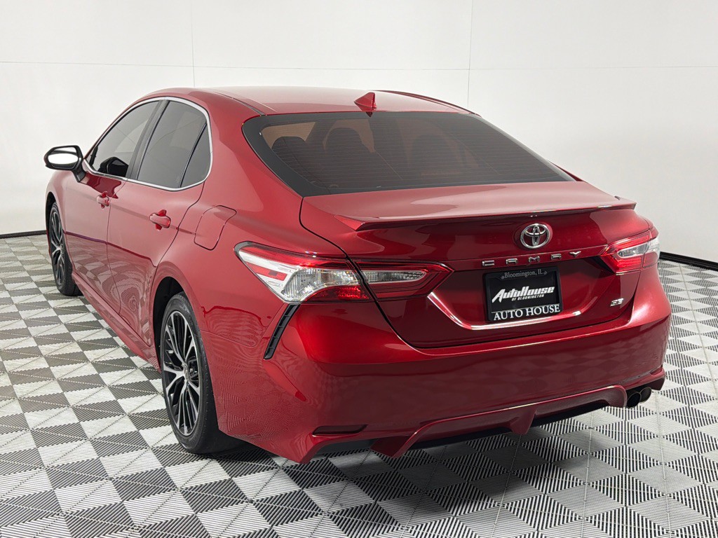2020 Toyota Camry Image 7