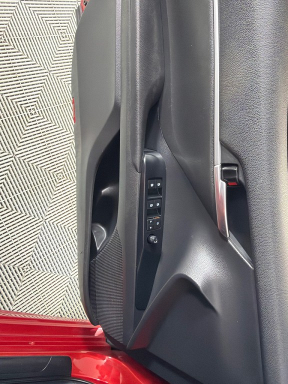 2020 Toyota Camry Image 11