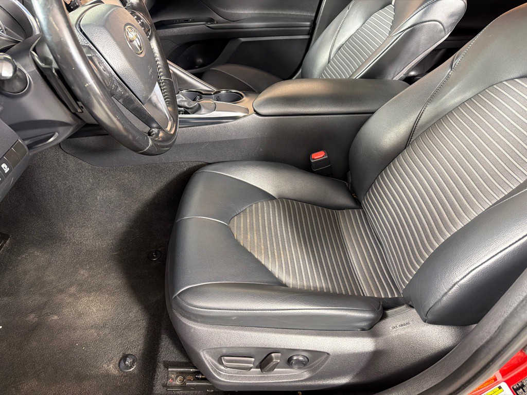 2020 Toyota Camry Image 12