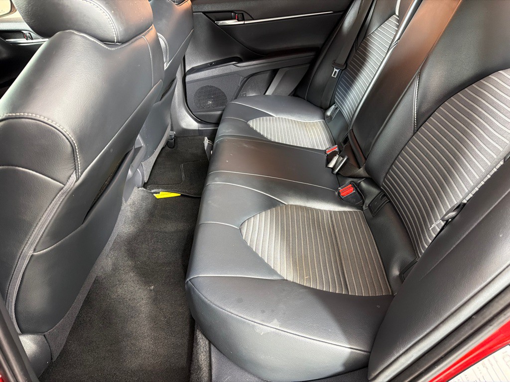 2020 Toyota Camry Image 19