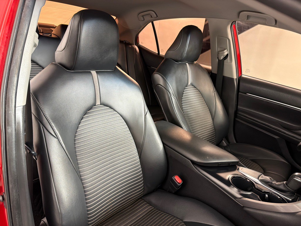 2020 Toyota Camry Image 23