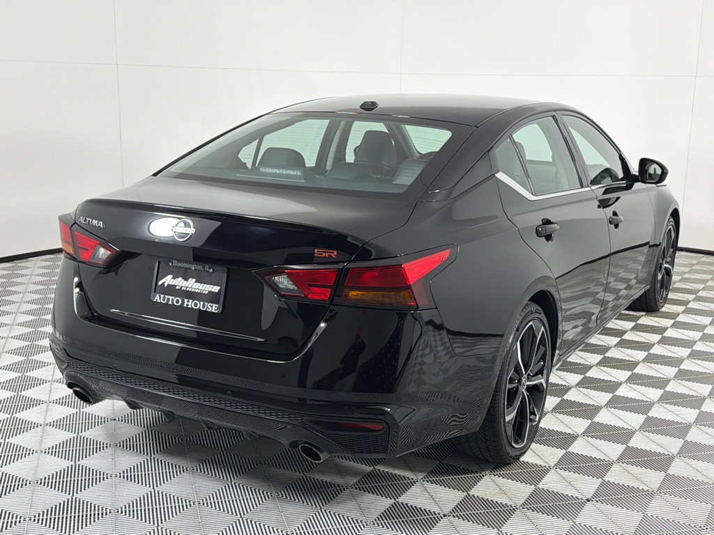 2023 Nissan Altima Image 5