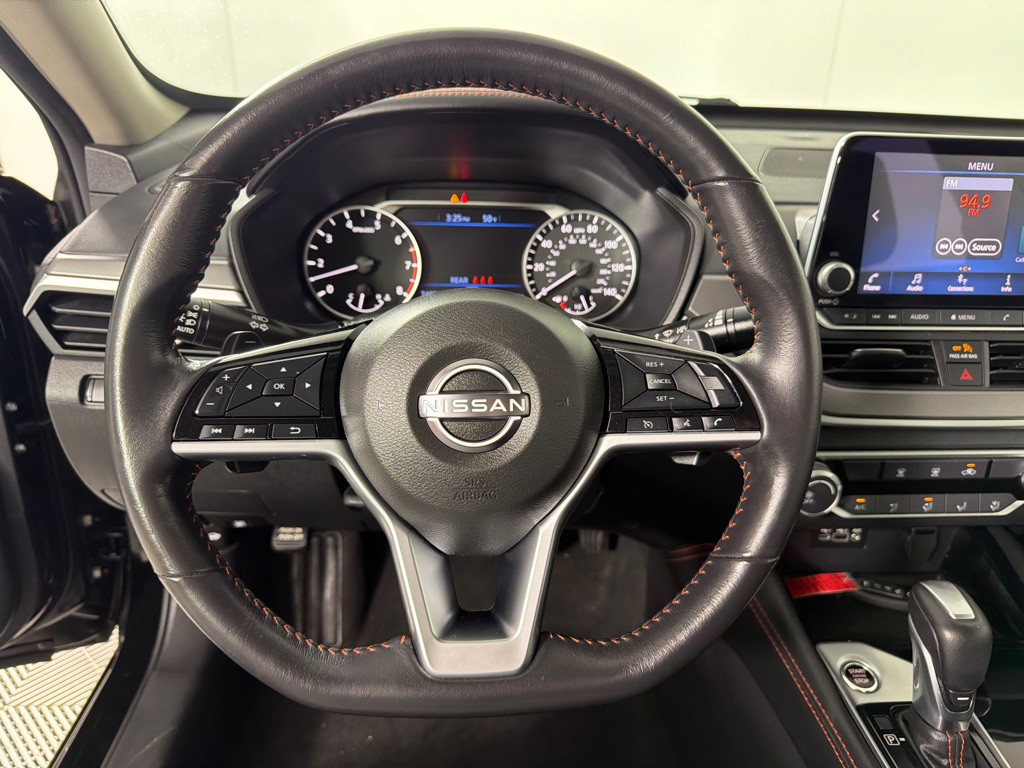 2023 Nissan Altima Image 13