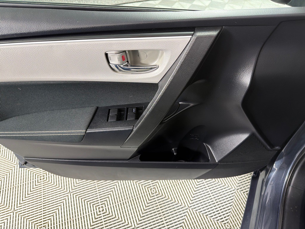 2018 Toyota Corolla Image 10