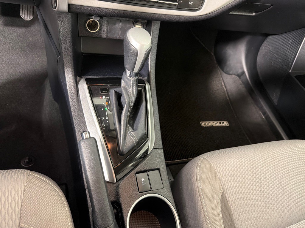 2018 Toyota Corolla Image 18