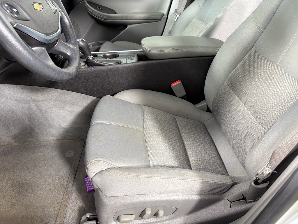 2015 Chevrolet Impala Image 9