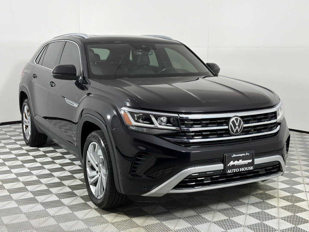 2020 Volkswagen Atlas Cross Sport Image 3