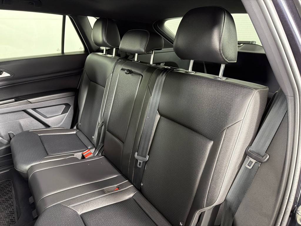 2020 Volkswagen Atlas Cross Sport Image 22