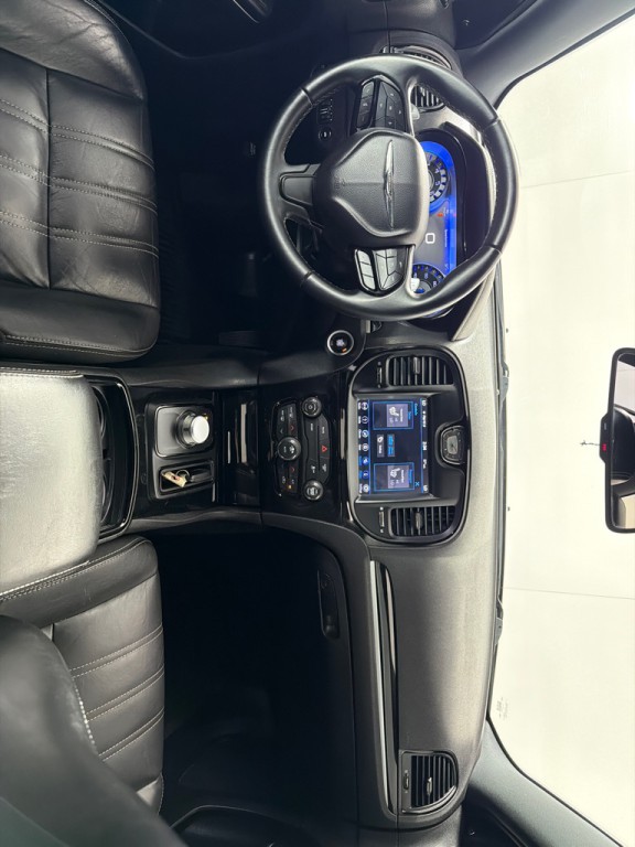 2018 Chrysler 300 Image 25