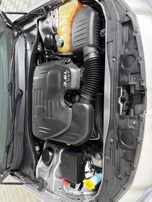 2018 Chrysler 300 Image 26