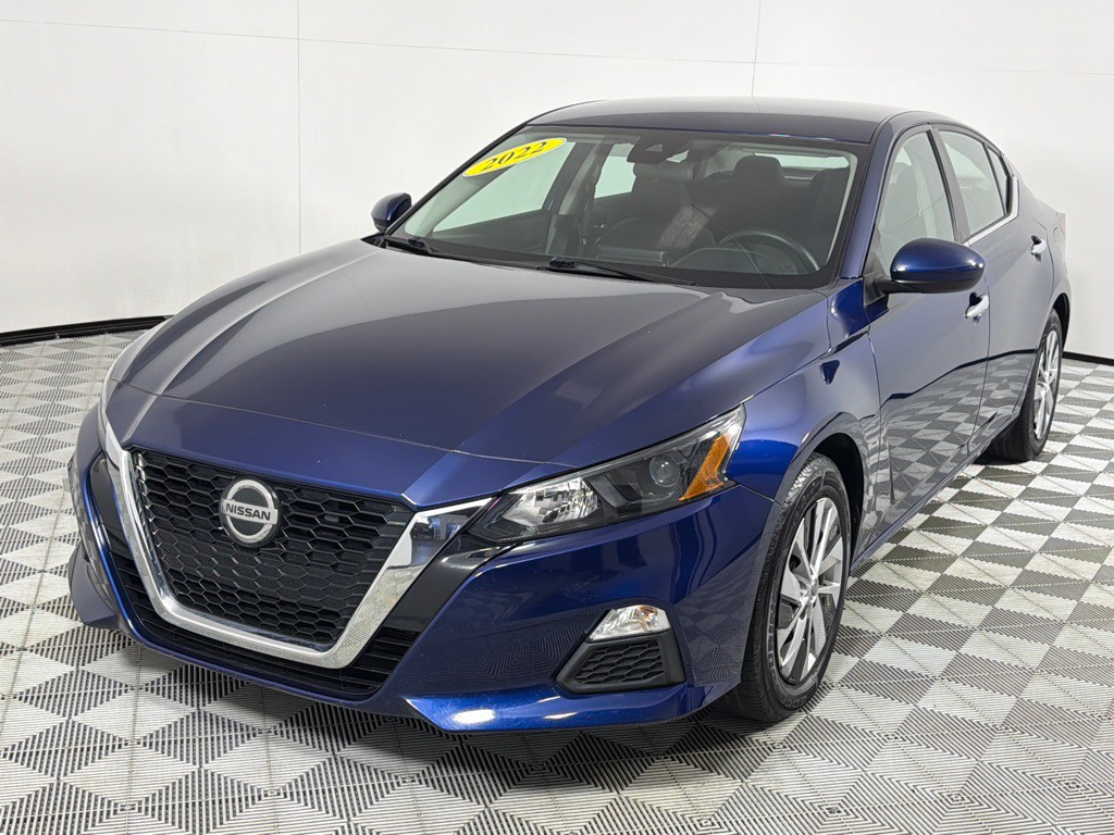 2022 Nissan Altima Image 9
