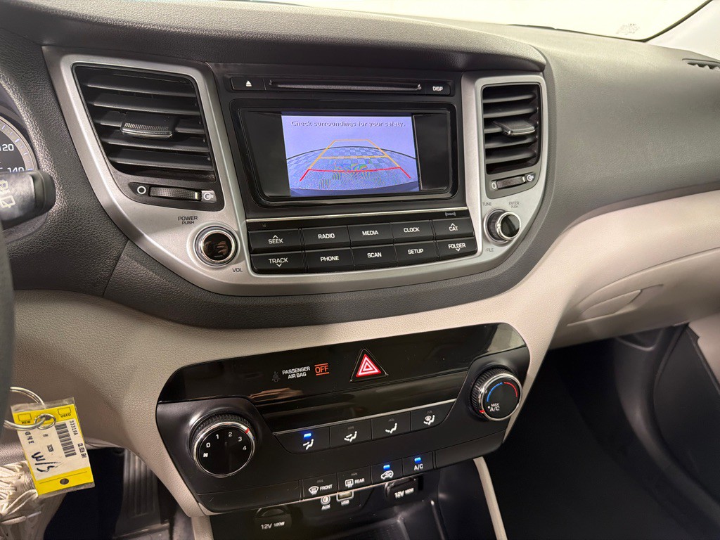 2017 Hyundai Tucson Image 16