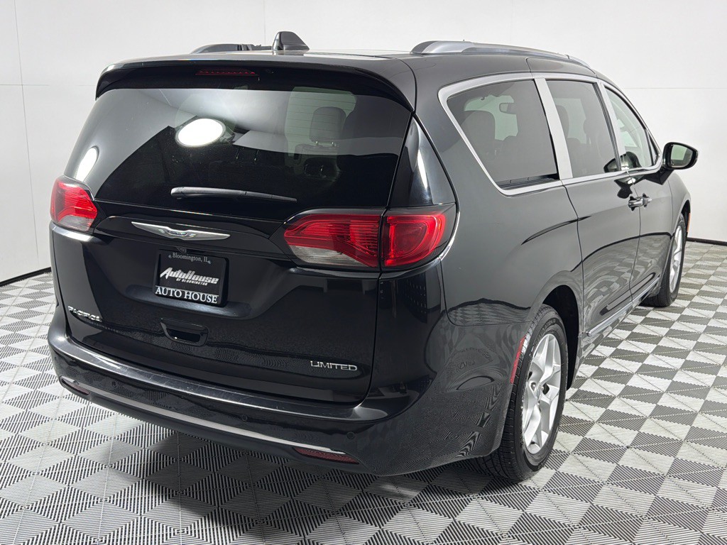 2020 Chrysler Pacifica Image 5