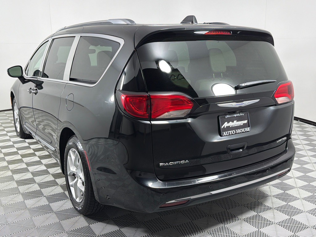 2020 Chrysler Pacifica Image 7