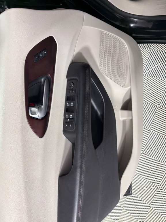 2020 Chrysler Pacifica Image 11