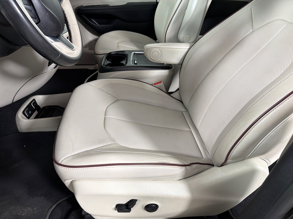 2020 Chrysler Pacifica Image 12