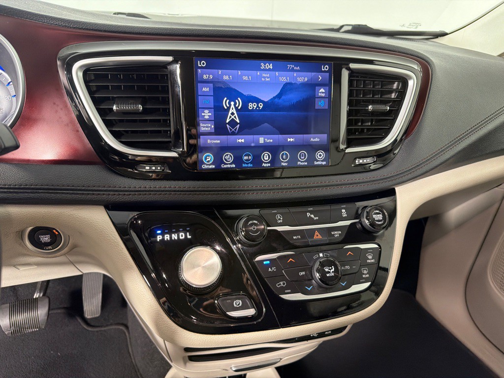 2020 Chrysler Pacifica Image 17