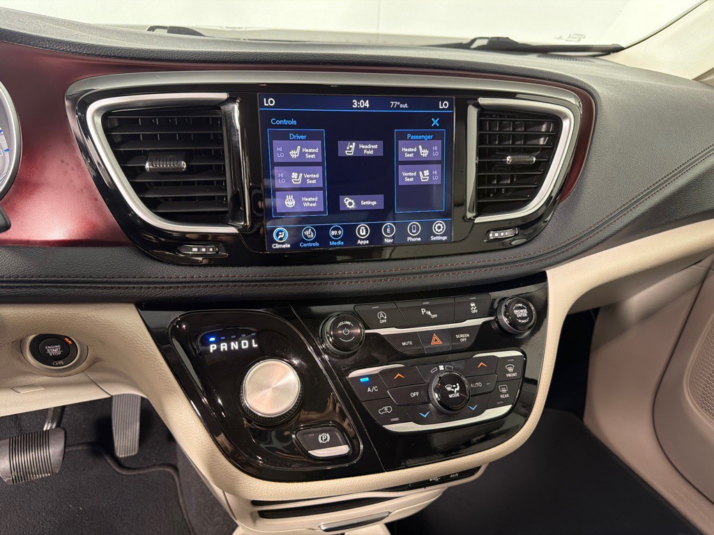 2020 Chrysler Pacifica Image 18