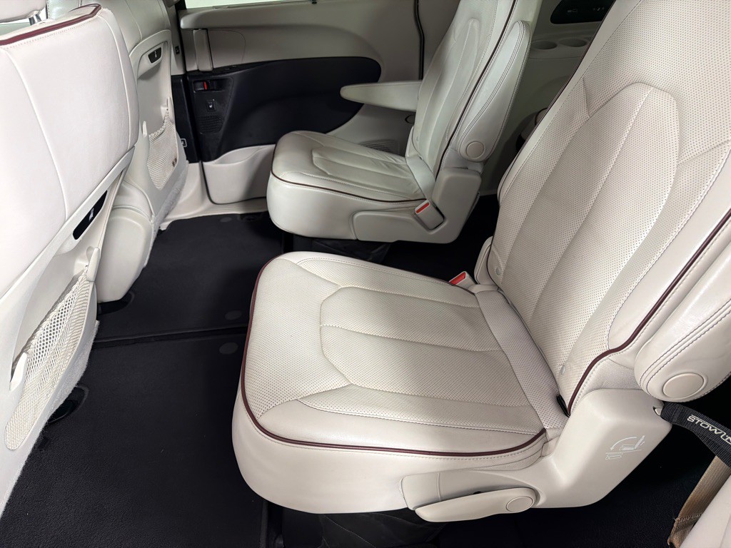 2020 Chrysler Pacifica Image 21
