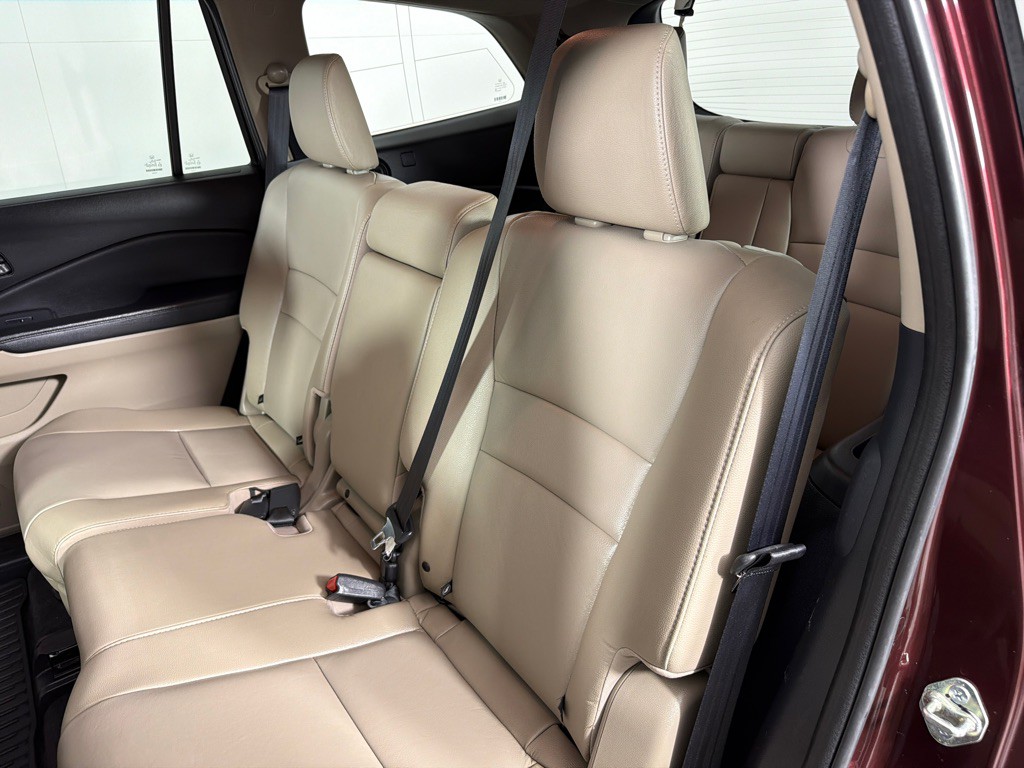 2016 Honda Pilot Image 19