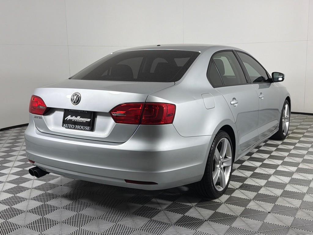 2014 Volkswagen Jetta Image 5
