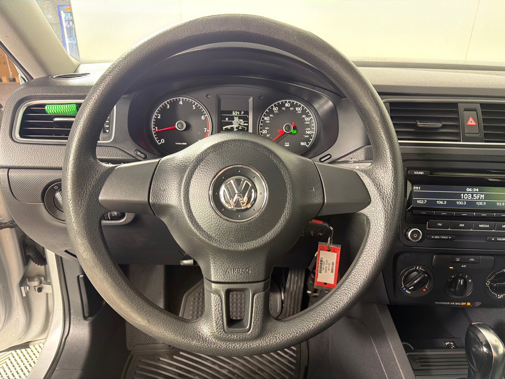 2014 Volkswagen Jetta Image 14
