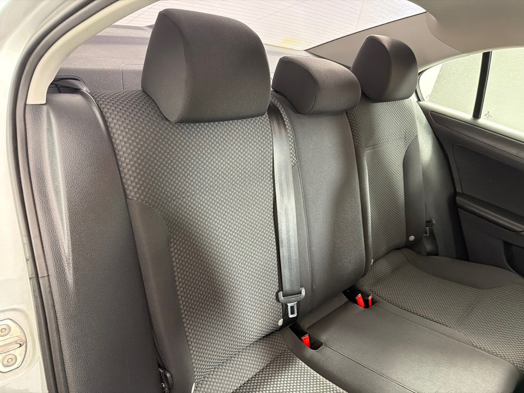 2014 Volkswagen Jetta Image 20