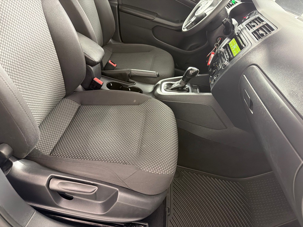 2014 Volkswagen Jetta Image 21