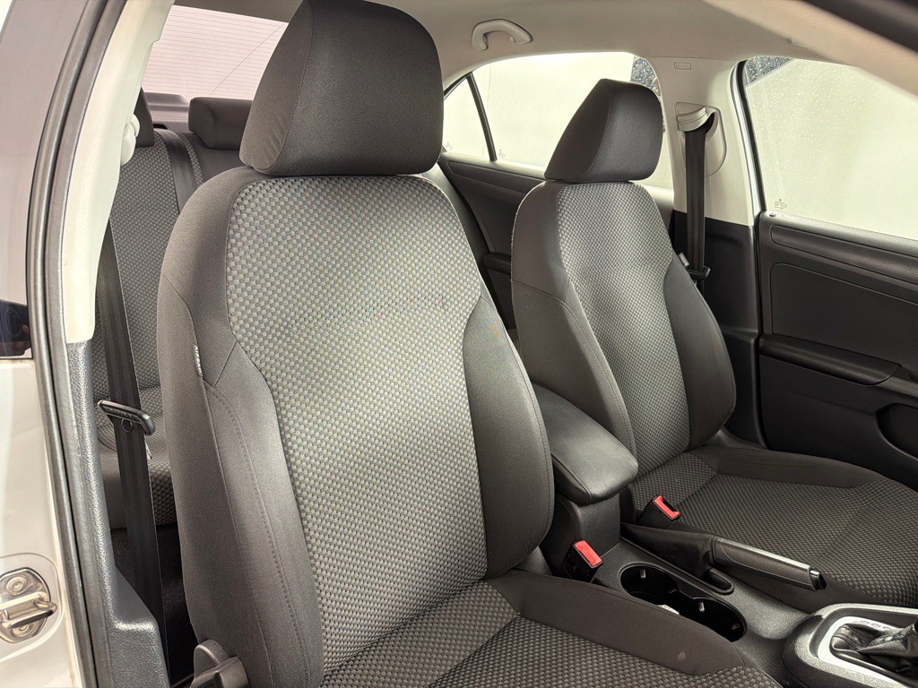 2014 Volkswagen Jetta Image 22