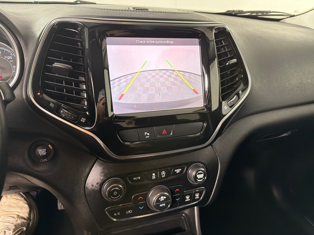 2019 Jeep Cherokee Image 18