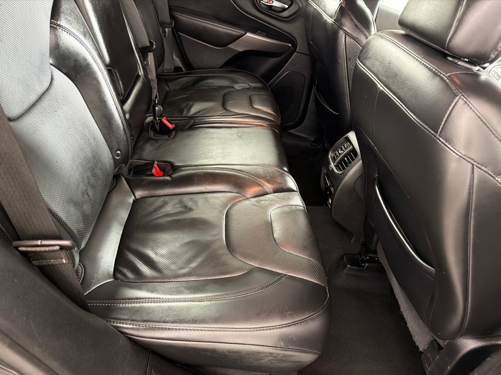 2019 Jeep Cherokee Image 23