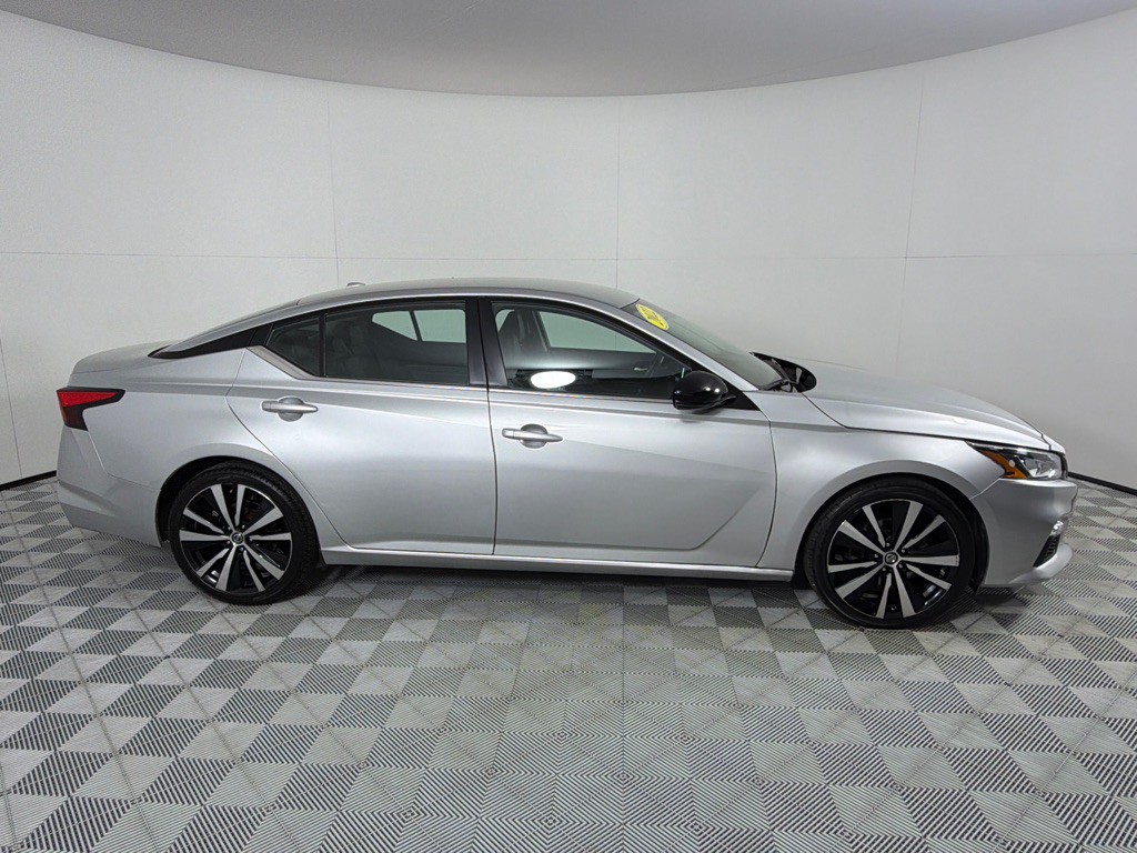 2022 Nissan Altima Image 4
