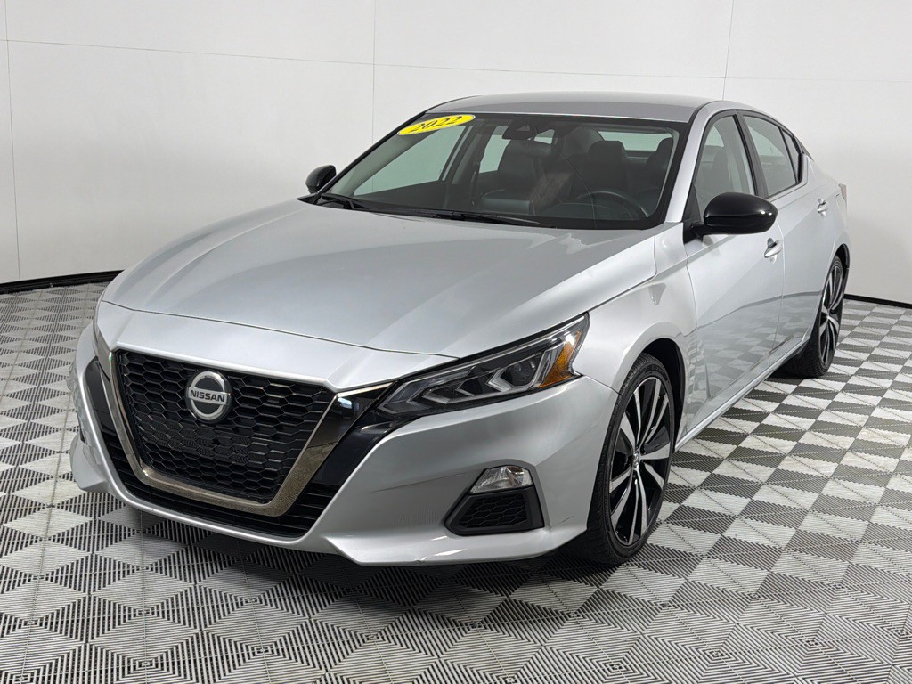 2022 Nissan Altima Image 9