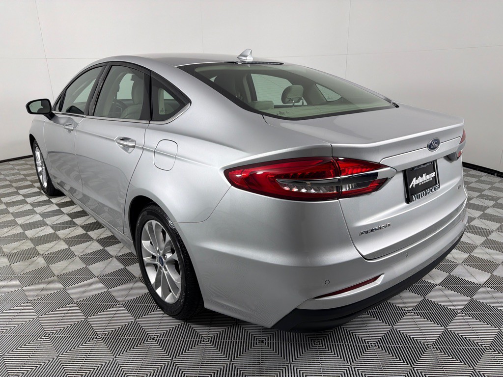 2019 Ford Fusion Image 8