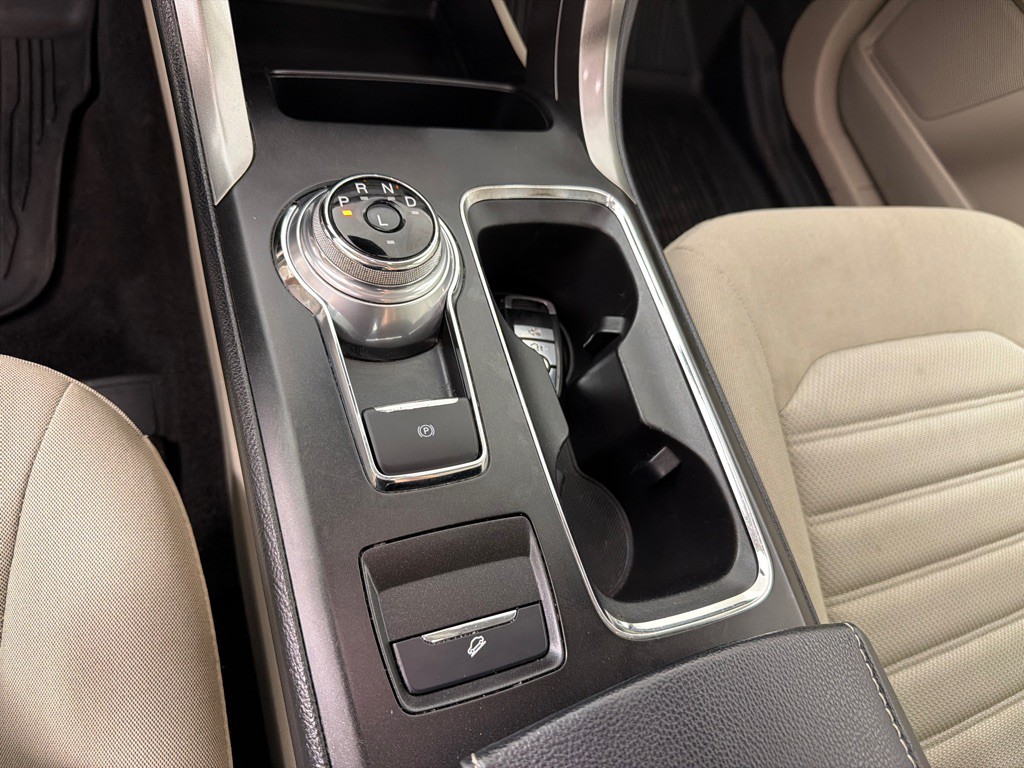 2019 Ford Fusion Image 16
