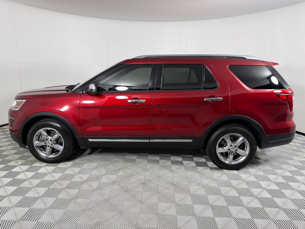2018 Ford Explorer Image 8