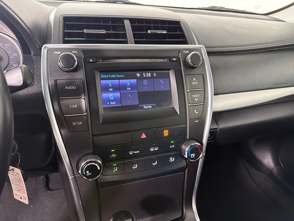 2017 Toyota Camry Image 13