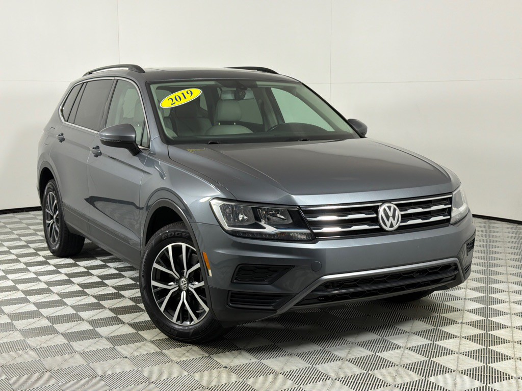 2019 Volkswagen Tiguan Image 2