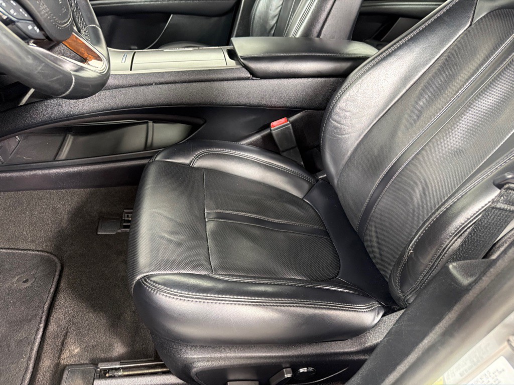 2020 Lincoln MKZ Image 10
