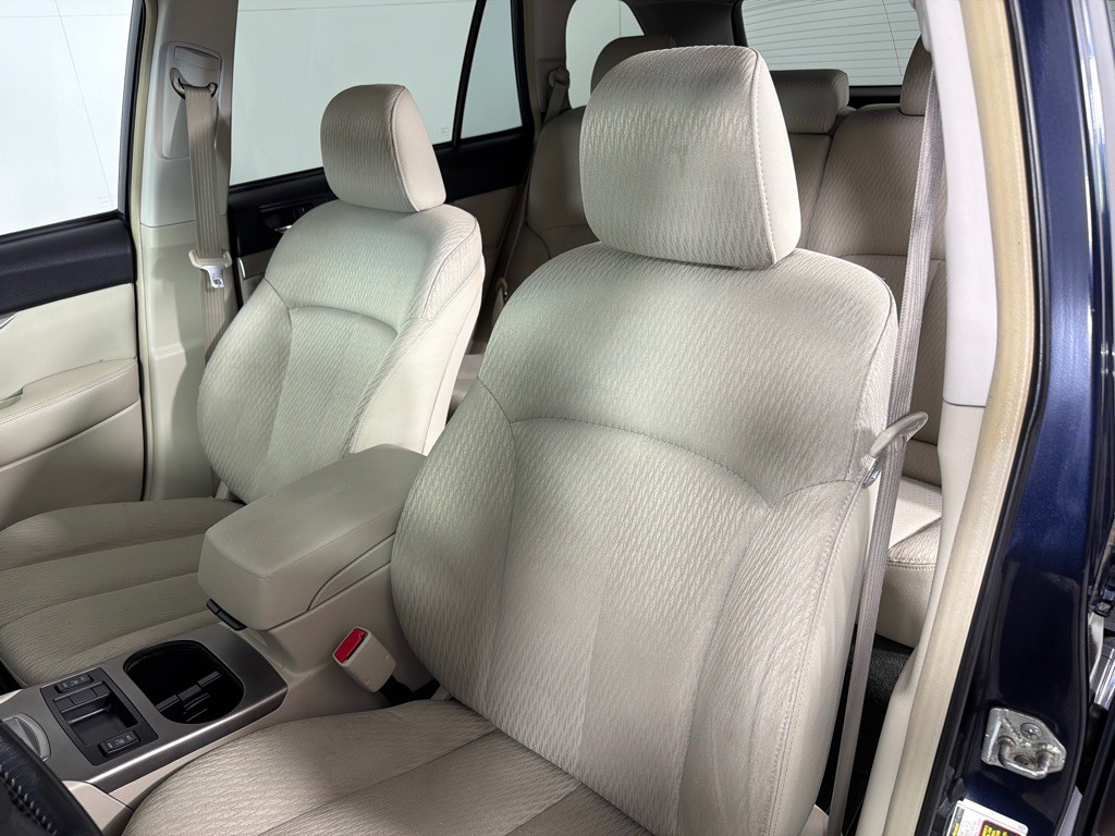 2012 Subaru Outback Image 11
