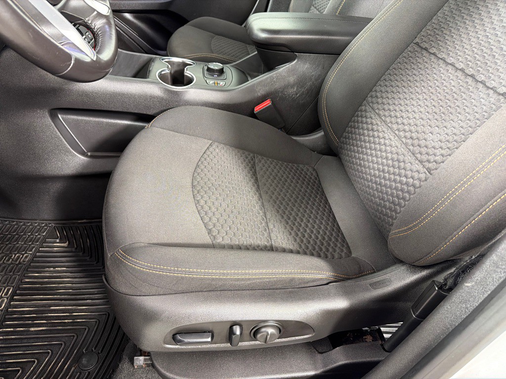 2018 GMC Terrain Image 12