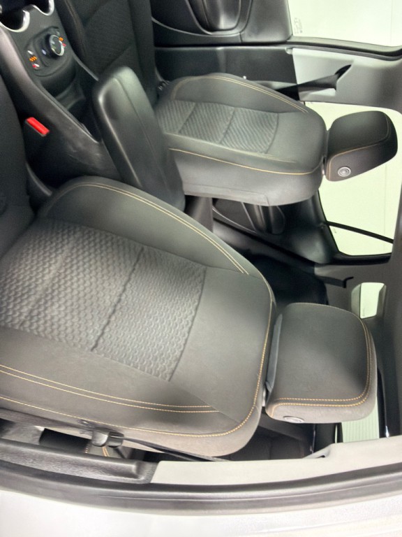 2018 GMC Terrain Image 13