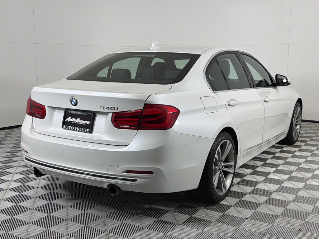 2018 BMW 3 Series Image 5
