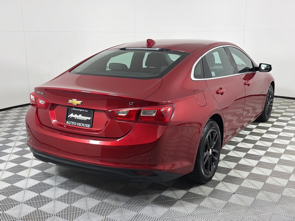 2016 Chevrolet Malibu Image 5