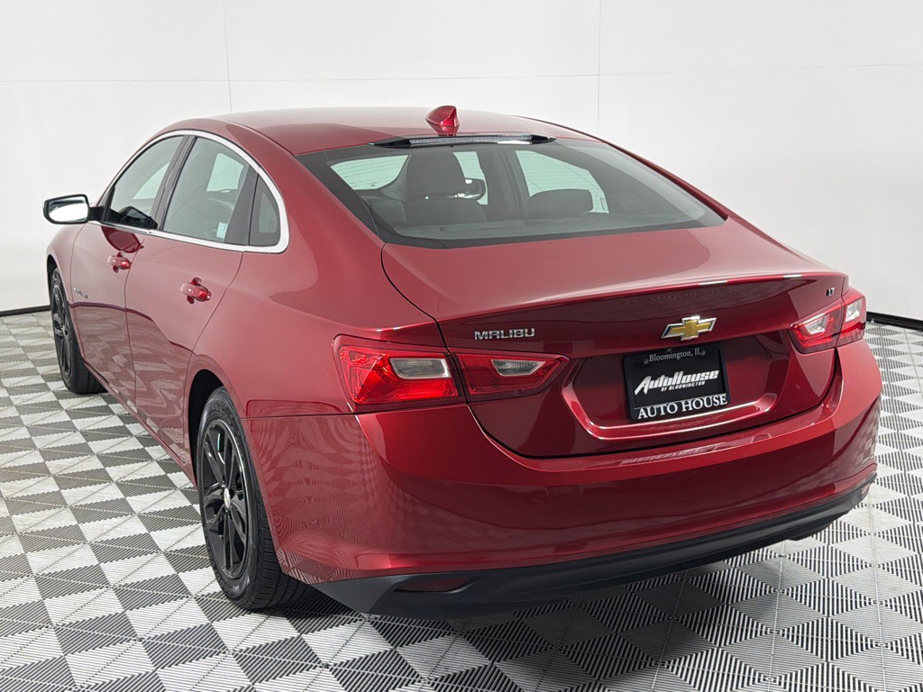 2016 Chevrolet Malibu Image 7