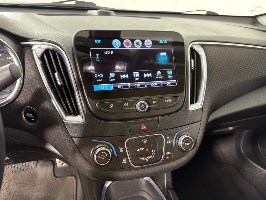 2016 Chevrolet Malibu Image 15