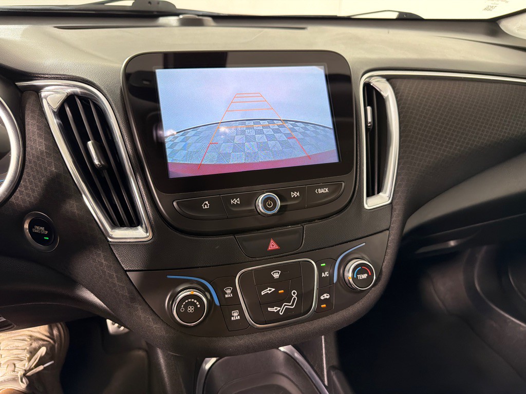 2016 Chevrolet Malibu Image 16