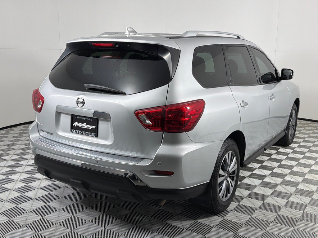 2020 Nissan Pathfinder Image 5