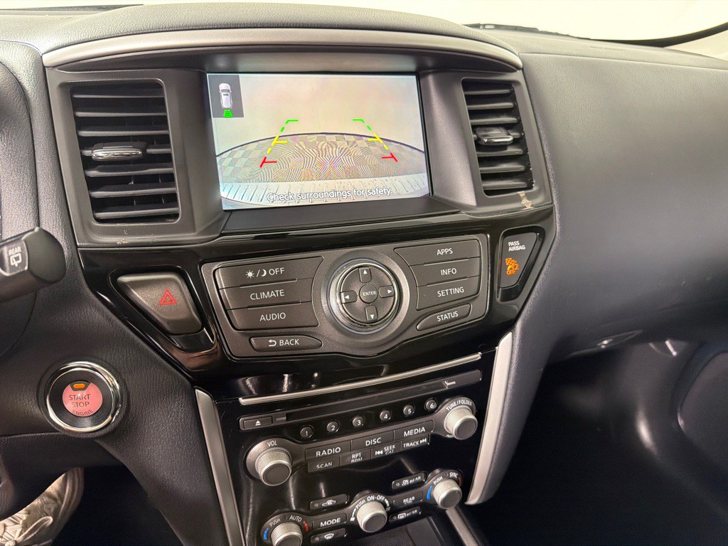 2020 Nissan Pathfinder Image 16